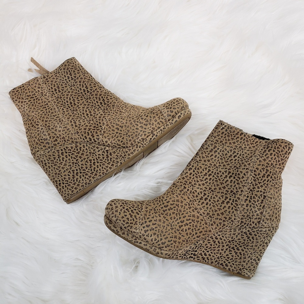 Toms Cheetah Wedge Booties